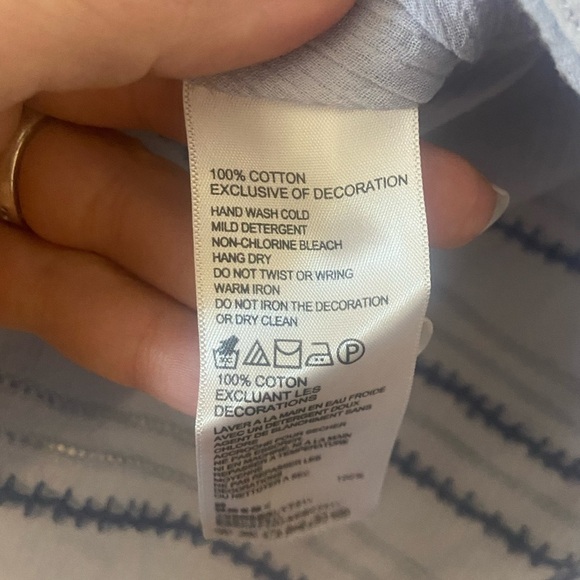 Tommy Bahama women's M relaxed fit embroidered gauzy tunic top EUC - Picture 3 of 5